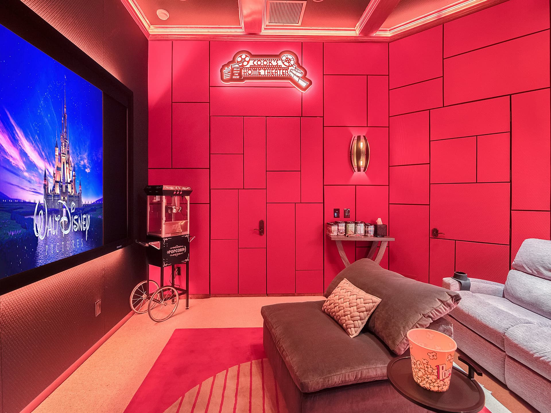 Daisy Orlando Home Theater 13
