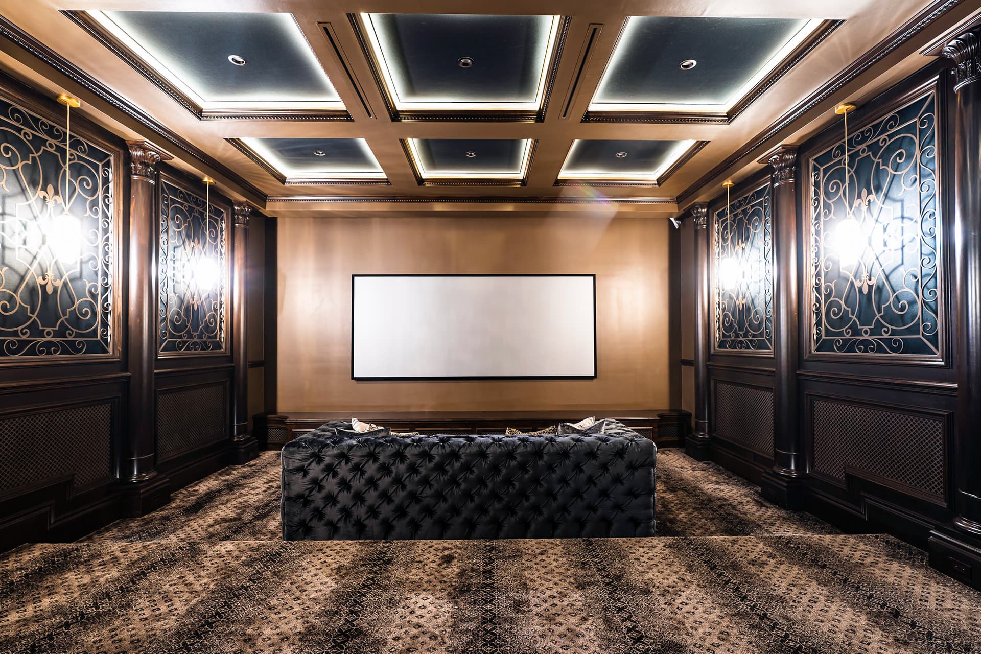Daisy Orlando Home Theater 20