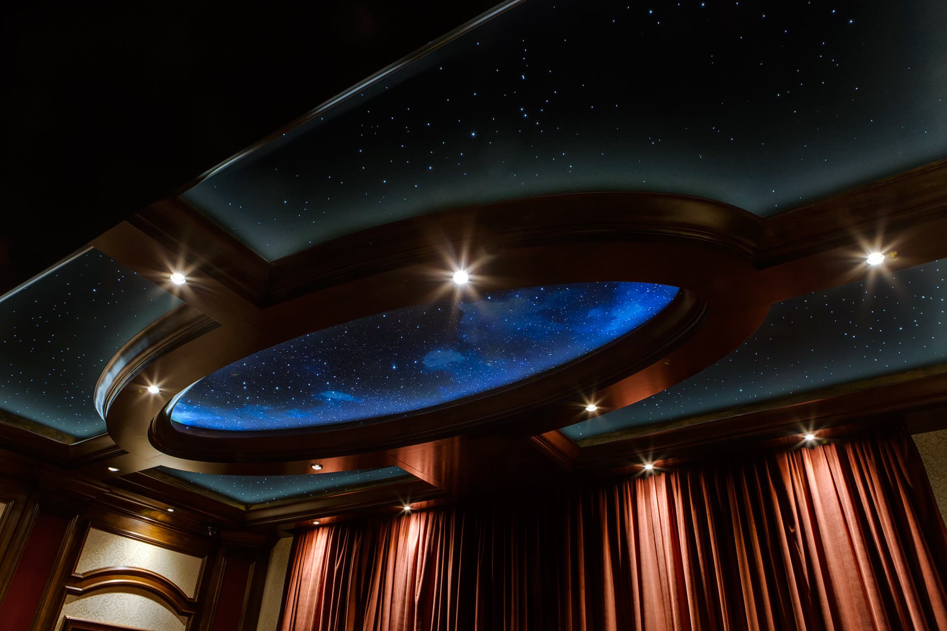 Daisy Orlando Home Theater 5